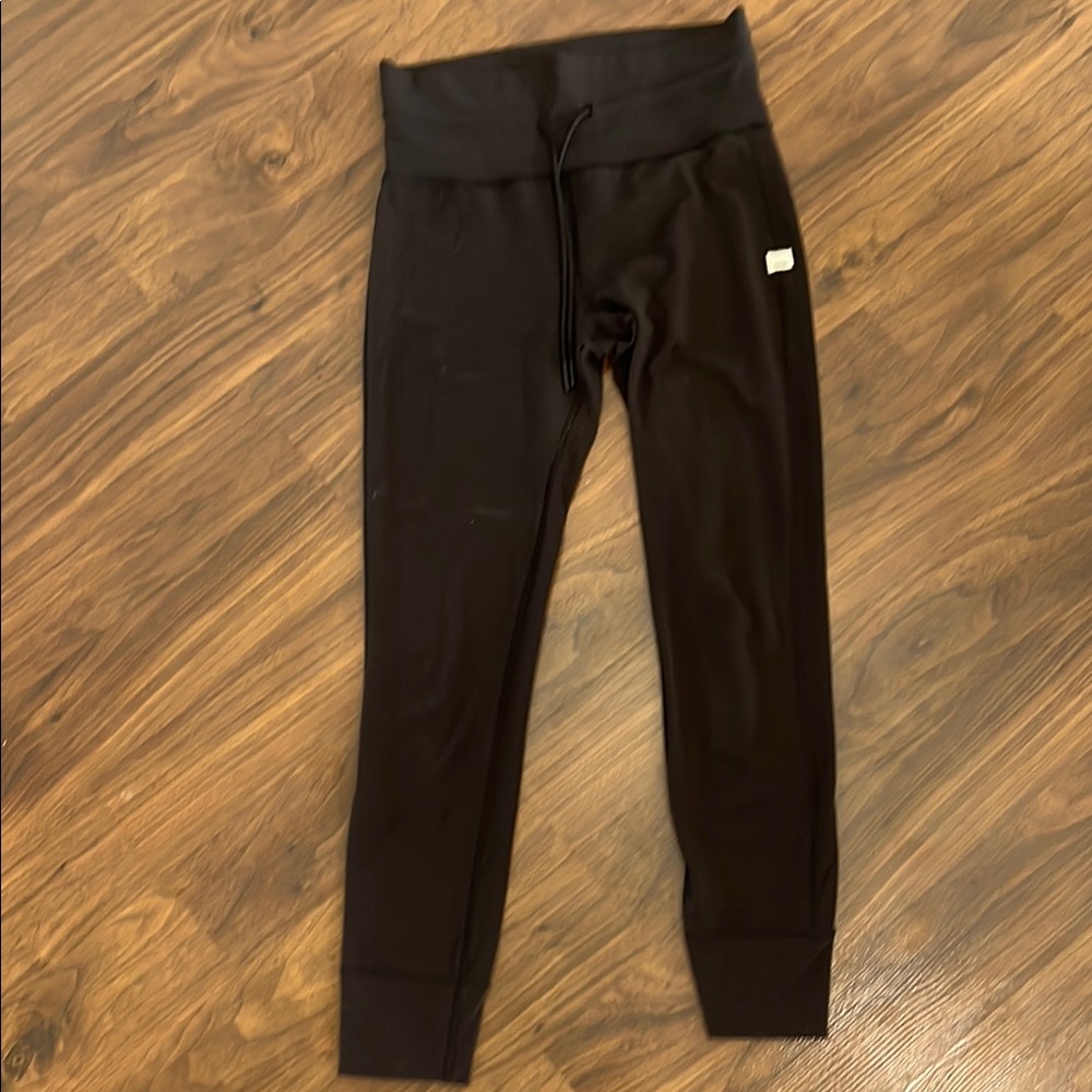 Vuori Black leggings